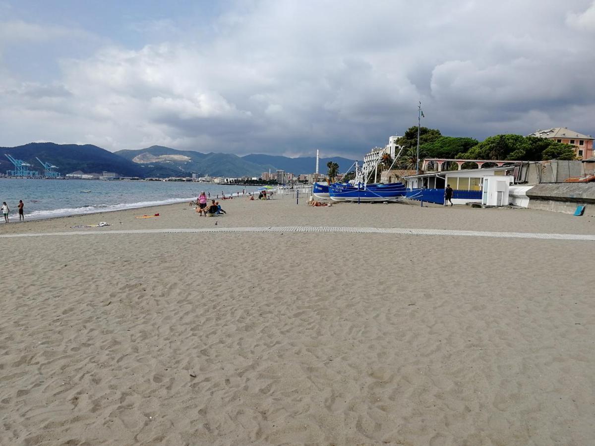 Апартаменти Music & Beach Савона Екстер'єр фото
